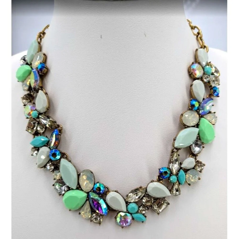 J Crew Mint Aqua Rhinestone Statement Bib Necklace Gold Tone Cluster 20 Inches